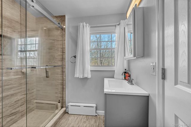 111 Vicki Lane, Hopewell Junction, NY 12533