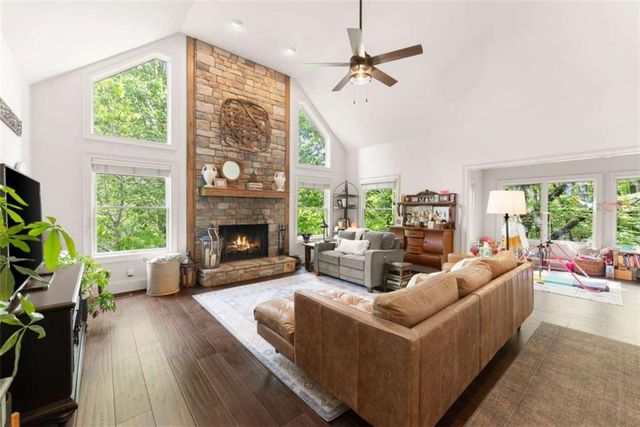 415 Yates Circle, Clarkesville, GA 30523