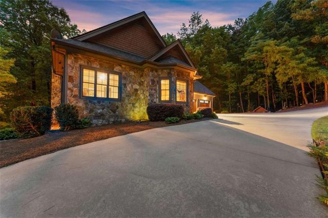 415 Yates Circle, Clarkesville, GA 30523