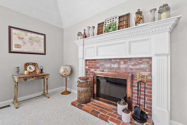 16 Alan Rd, Hudson, MA 01749