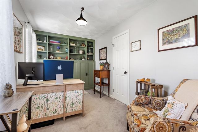 16 Alan Rd, Hudson, MA 01749