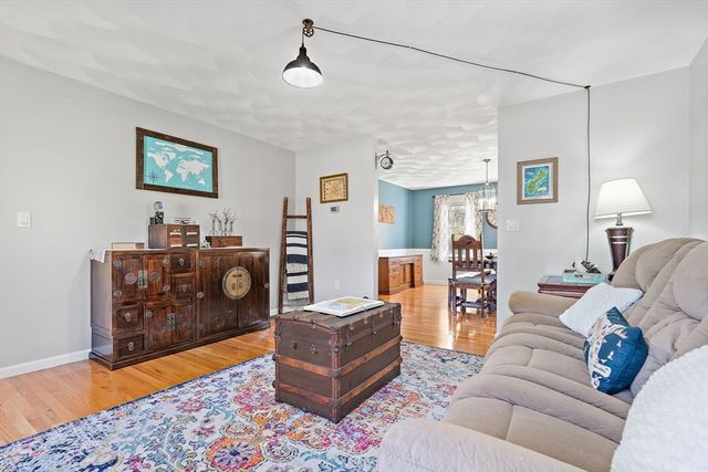 16 Alan Rd, Hudson, MA 01749