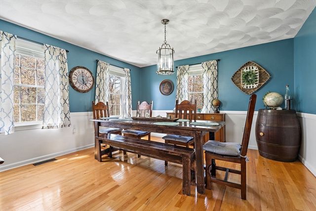 16 Alan Rd, Hudson, MA 01749