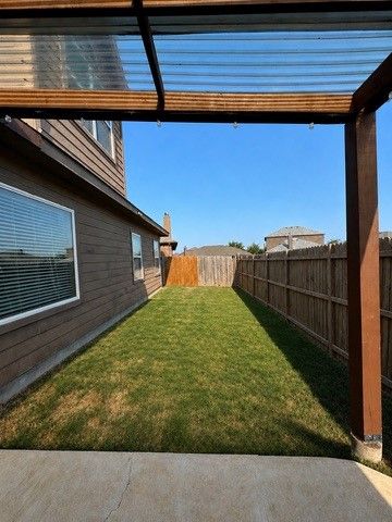 321 Avila Lane, Fort Worth, TX 76052