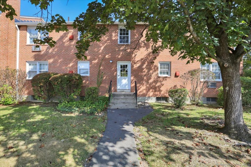 4 Grandview Drive 49A, Farmington, CT 06032
