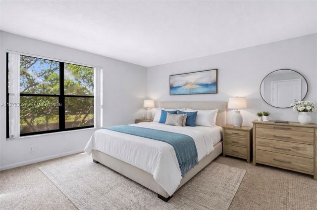 2322 S Cypress Bend Dr 311, Pompano Beach, FL 33069