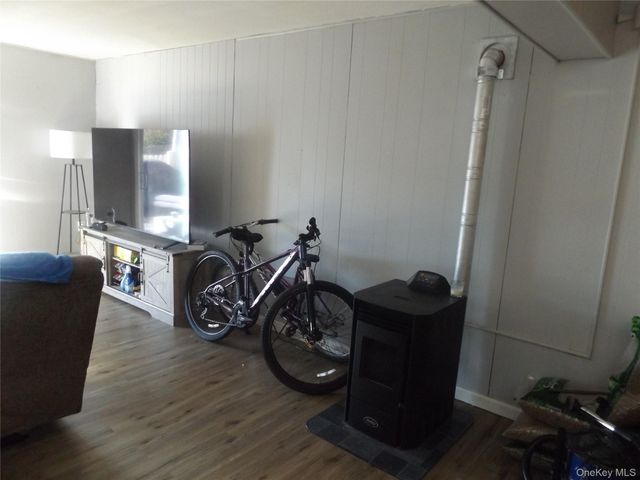 5 Millholland Drive F, Fishkill, NY 12524