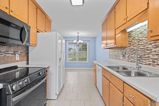 326 Earnhardt Drive, New Market, AL 35761