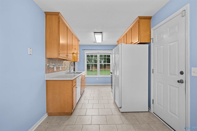 326 Earnhardt Drive, New Market, AL 35761