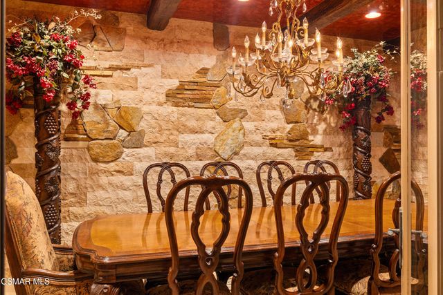 3320 Whispering Glen Court, Simi Valley, CA 93065