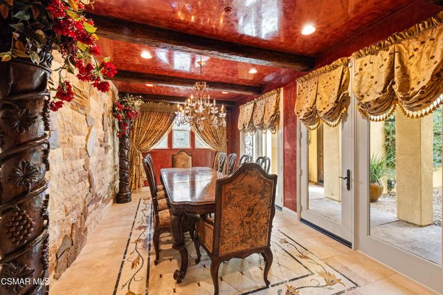 3320 Whispering Glen Court, Simi Valley, CA 93065