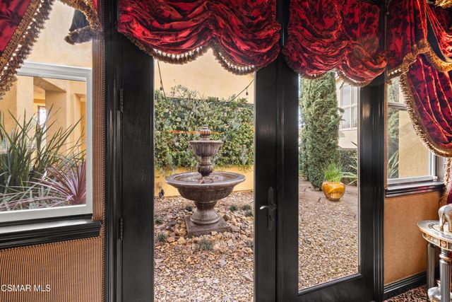 3320 Whispering Glen Court, Simi Valley, CA 93065