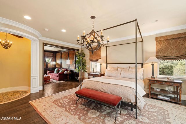 3320 Whispering Glen Court, Simi Valley, CA 93065