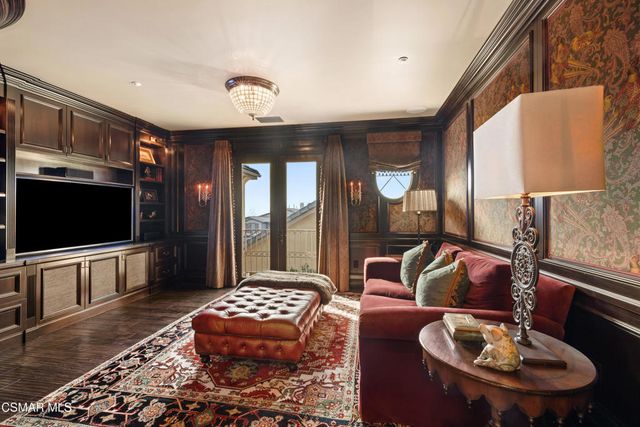 3320 Whispering Glen Court, Simi Valley, CA 93065