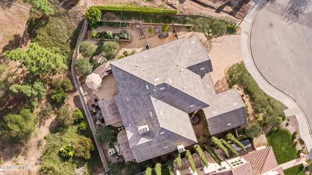 3320 Whispering Glen Court, Simi Valley, CA 93065