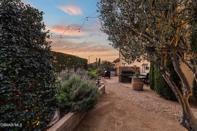 3320 Whispering Glen Court, Simi Valley, CA 93065