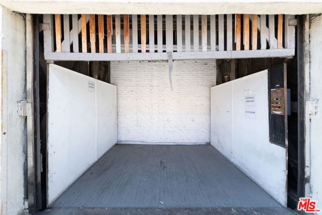 197 E Jefferson Boulevard, Los Angeles, CA 90011