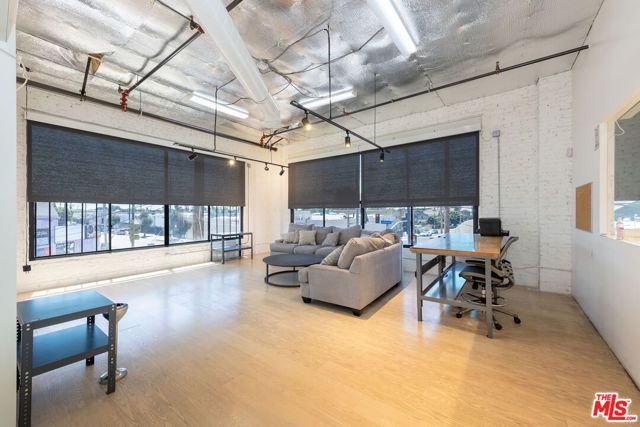 197 E Jefferson Boulevard, Los Angeles, CA 90011