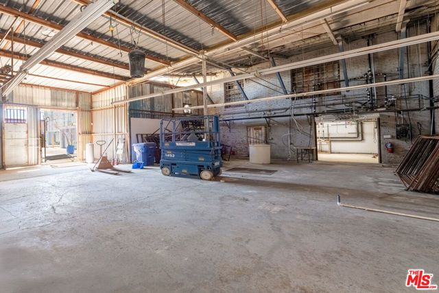 197 E Jefferson Boulevard, Los Angeles, CA 90011