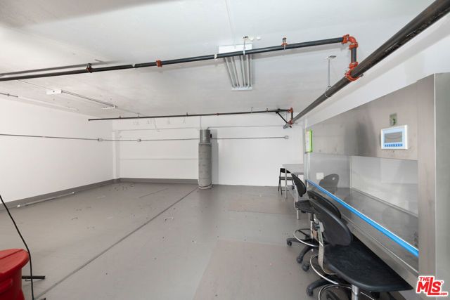 197 E Jefferson Boulevard, Los Angeles, CA 90011