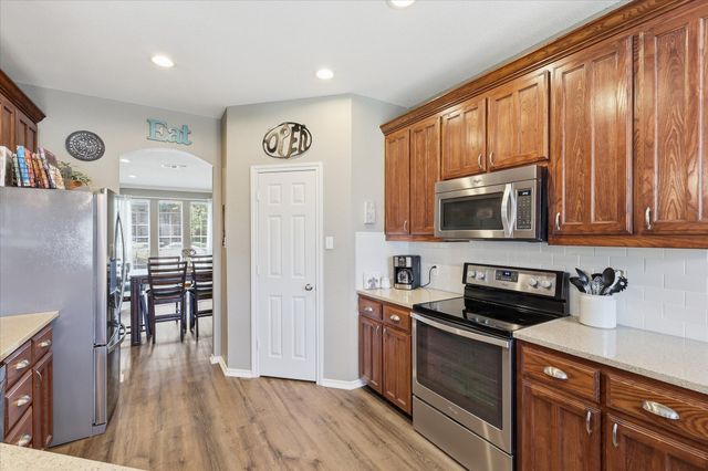 100 Chinos Trail, Justin, TX 76247