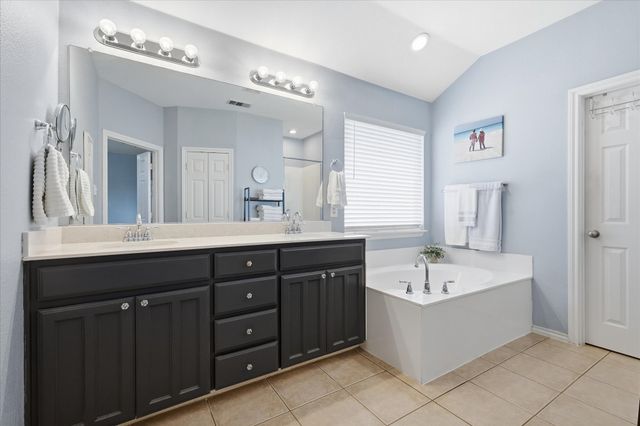 100 Chinos Trail, Justin, TX 76247