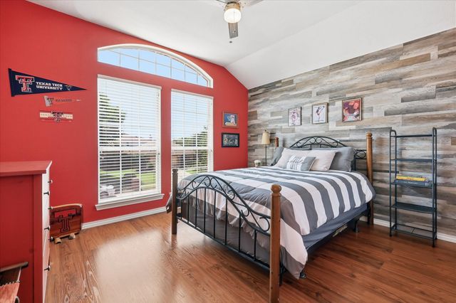 100 Chinos Trail, Justin, TX 76247