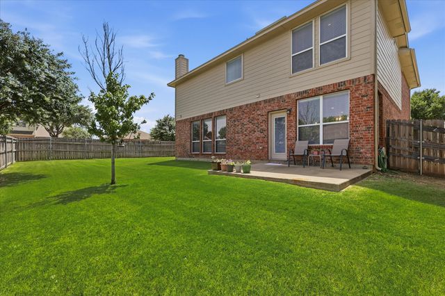 100 Chinos Trail, Justin, TX 76247
