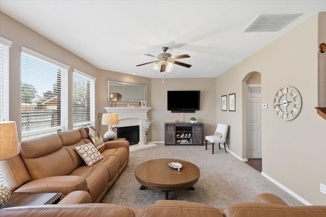 100 Chinos Trail, Justin, TX 76247