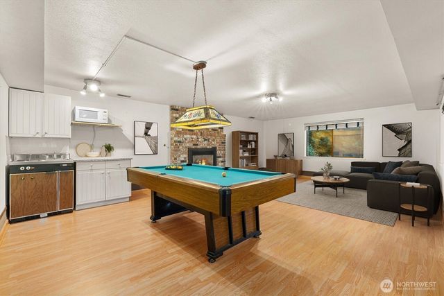 4233 S 252nd Place, Kent, WA 98032