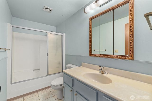 4233 S 252nd Place, Kent, WA 98032