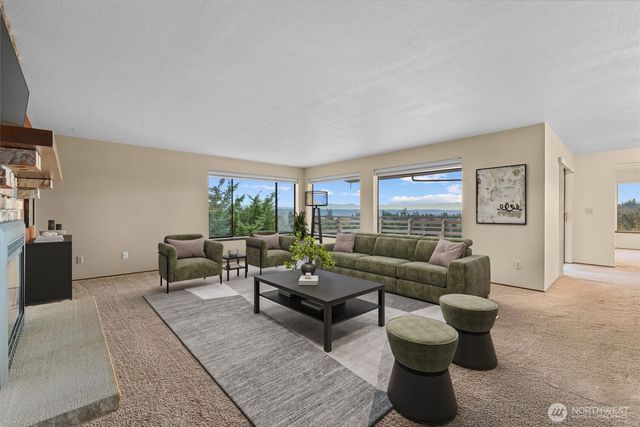 4233 S 252nd Place, Kent, WA 98032