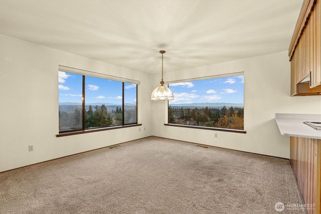 4233 S 252nd Place, Kent, WA 98032