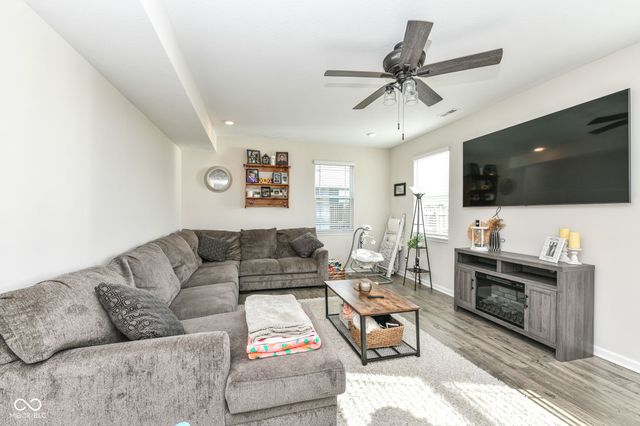 1423 Buttercup Lane, Shelbyville, IN 46176