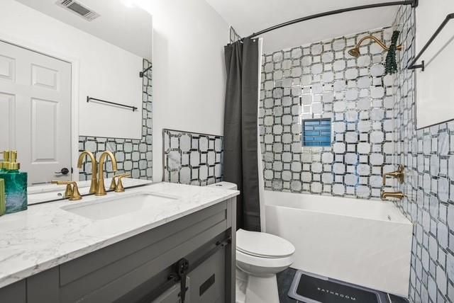 545 Elmwood NW Road, Atlanta, GA 30318