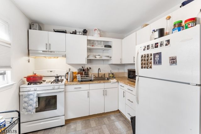 449 E Westfield Ave, Roselle Park Boro, NJ 07204