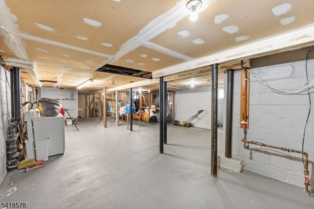 449 E Westfield Ave, Roselle Park Boro, NJ 07204