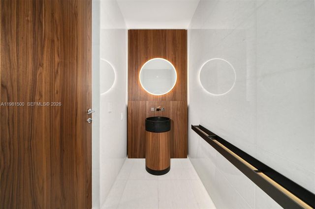 5 GROVE ISLE DR L402, Coconut Grove, FL 33133