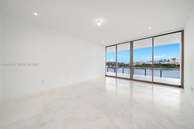 5 GROVE ISLE DR L402, Coconut Grove, FL 33133