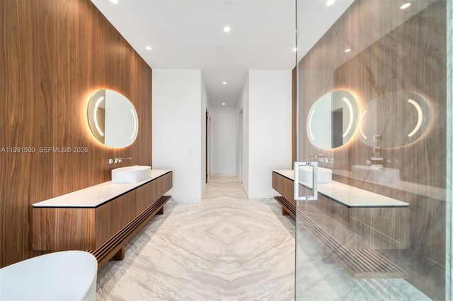 5 GROVE ISLE DR L402, Coconut Grove, FL 33133