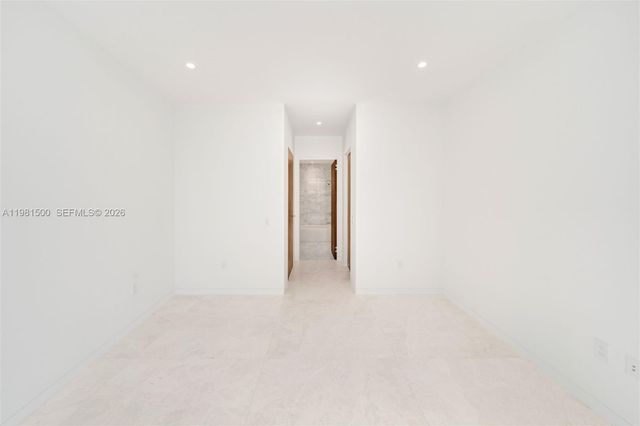 5 GROVE ISLE DR L402, Coconut Grove, FL 33133