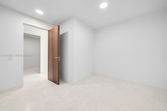 5 GROVE ISLE DR L402, Coconut Grove, FL 33133