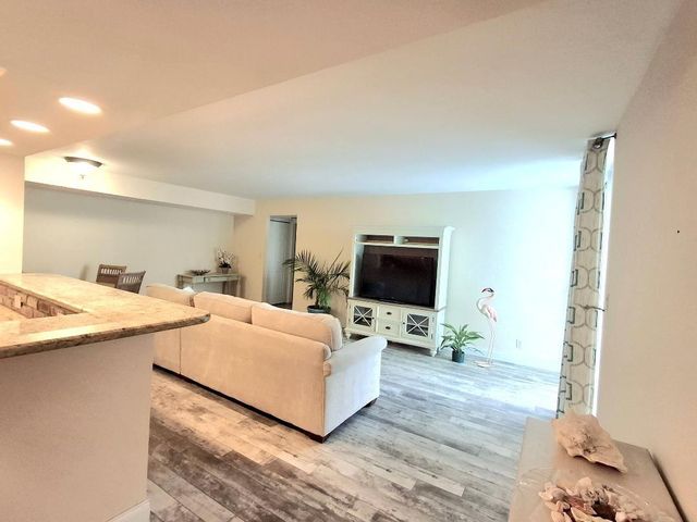 1421 S Ocean Blvd 301, Pompano Beach, FL 33062