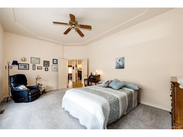 2550 S Iris St, Lakewood, CO 80227