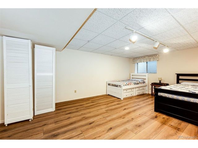 2550 S Iris St, Lakewood, CO 80227