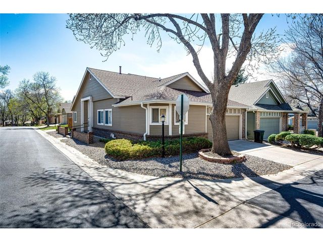 2550 S Iris St, Lakewood, CO 80227