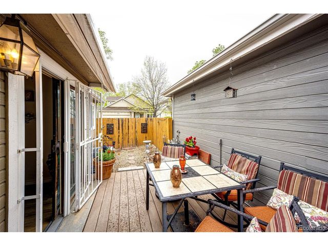 2550 S Iris St, Lakewood, CO 80227