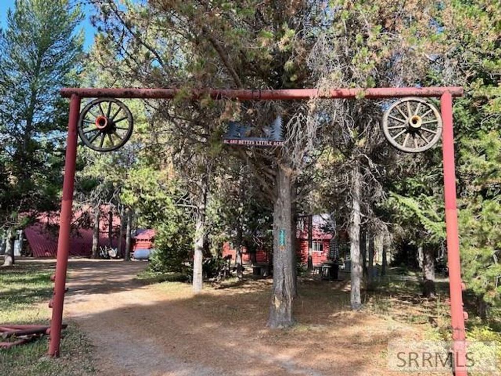 Image 32 of property listing at 3889 F Street, Island Park, ID 83429