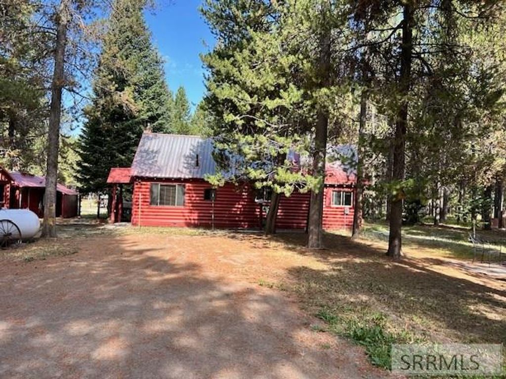 Image 34 of property listing at 3889 F Street, Island Park, ID 83429