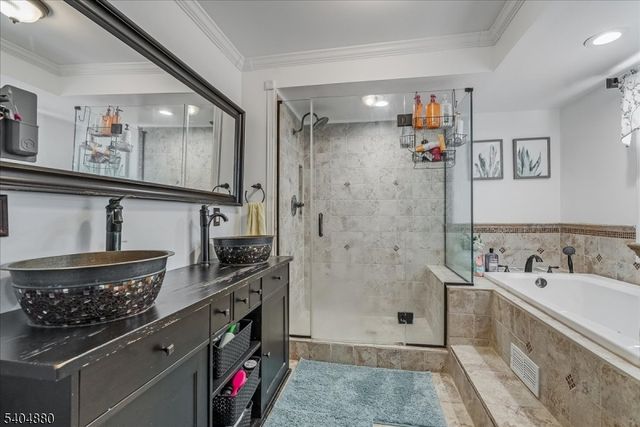 14 Oneida Trl, Wayne Twp., NJ 07470